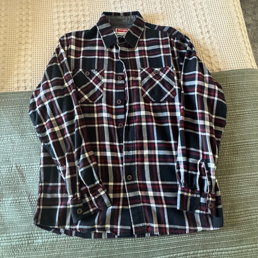 Wrangler Plaid Button-Up Shirt